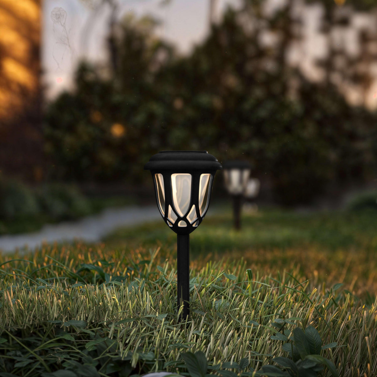 Black |#| All-Weather Tulip Design Solar Powered LED Garden & Pathway Lights in Black