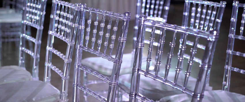Bizchair-Banner-Ghost_Chiavari_Chair_Event_Scene_Desktop_d1f44ad3-63b0-4e40-b649-4e1d60118959