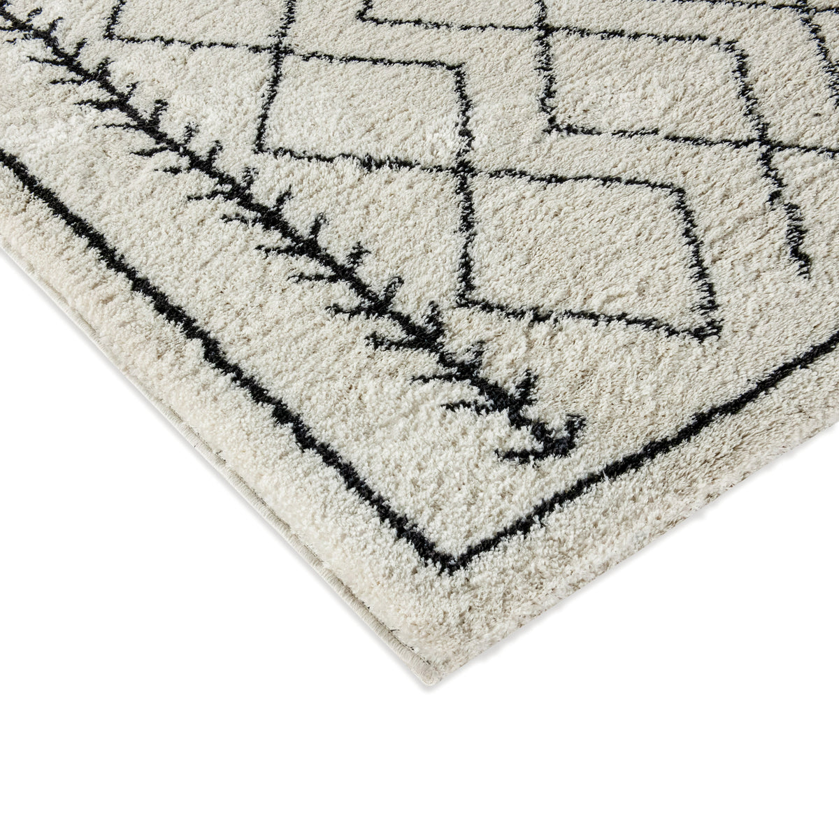 5' x 7' |#| 5' x 7' Ivory & Black Geometric Bohemian Shag Rug