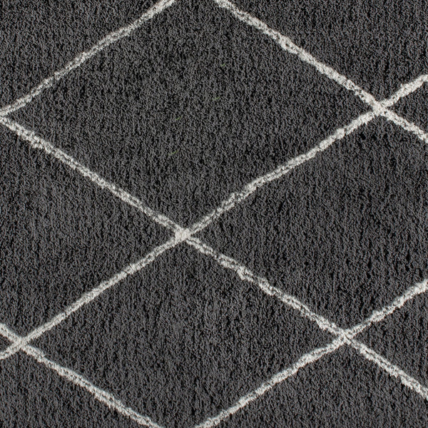 Ivory/Black,5' x 7' |#| 5' x 7' Ivory and Black Diamond Trellis Modern Shag Area Rug